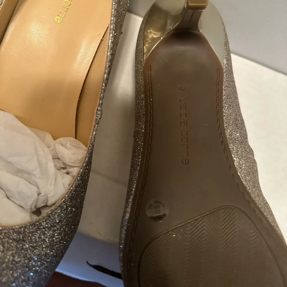 🎓NWT Liz Claiborne Women's Sparkling Silver Heeled Boots - Picture 10 of 11